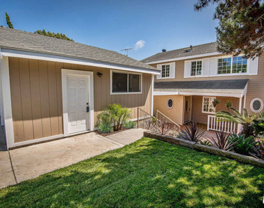 7830 W 83rd Street - Photo Thumbnail 2