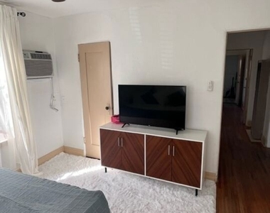 4354 Coolidge Avenue - Photo Thumbnail 12