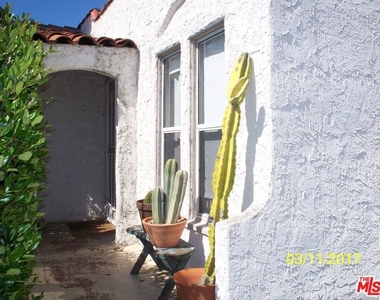 4354 Coolidge Avenue - Photo Thumbnail 3