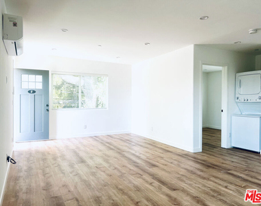 285 W Montecito Avenue - Photo Thumbnail 6