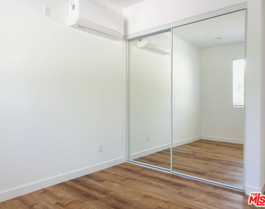 285 W Montecito Avenue - Photo Thumbnail 12