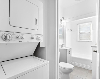 963 N Doheny Drive - Photo Thumbnail 6