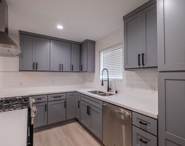 2107 Pullman Lane - Photo Thumbnail 10