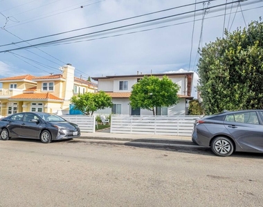 2107 Pullman Lane - Photo Thumbnail 1