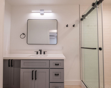 2107 Pullman Lane - Photo Thumbnail 33