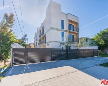 714 N. Chestnut Avenue - Photo Thumbnail 11