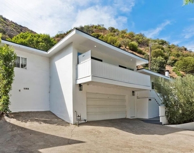 3493 Mandeville Canyon Road - Photo Thumbnail 1