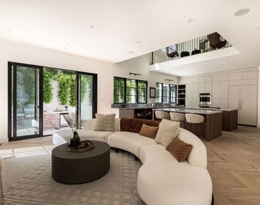 4624 Balboa Avenue - Photo Thumbnail 45