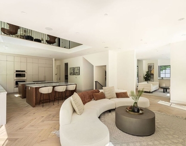 4624 Balboa Avenue - Photo Thumbnail 2