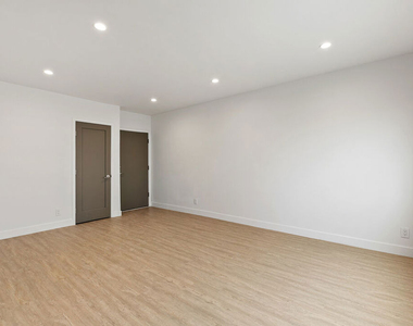 3314 S Mentone Avenue - Photo Thumbnail 12