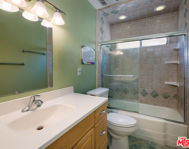 1563 W 218th Street - Photo Thumbnail 5