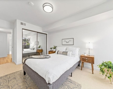 1940 N Highland Avenue - Photo Thumbnail 15