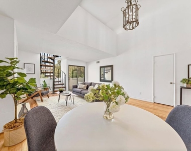 1940 N Highland Avenue - Photo Thumbnail 3