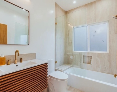 8417 Holy Cross Place - Photo Thumbnail 37