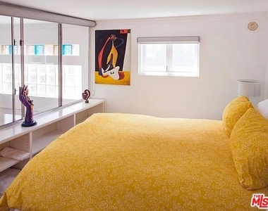 8661 Clifton Way - Photo Thumbnail 13