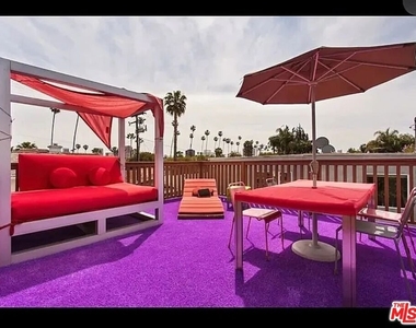 8661 Clifton Way - Photo Thumbnail 17