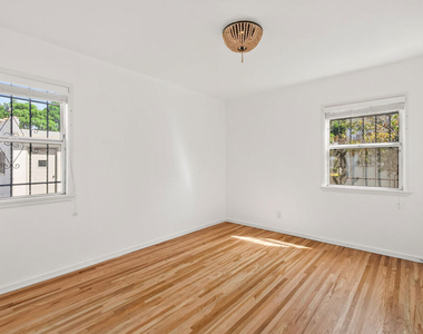 5605 Clemson Street - Photo Thumbnail 6