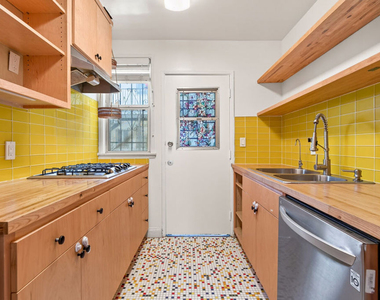 5605 Clemson Street - Photo Thumbnail 3