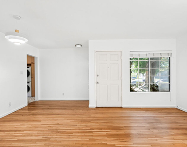 5605 Clemson Street - Photo Thumbnail 2