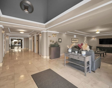 620 S Gramercy Place - Photo Thumbnail 29