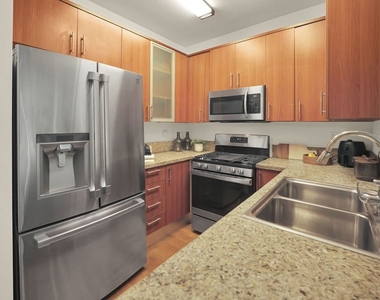 620 S Gramercy Place - Photo Thumbnail 9