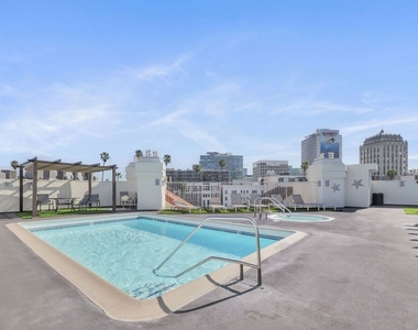 620 S Gramercy Place - Photo Thumbnail 23