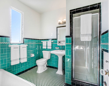 8262 Fountain Avenue - Photo Thumbnail 11