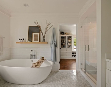 2878 Royston Place - Photo Thumbnail 12