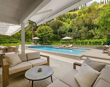 2878 Royston Place - Photo Thumbnail 22