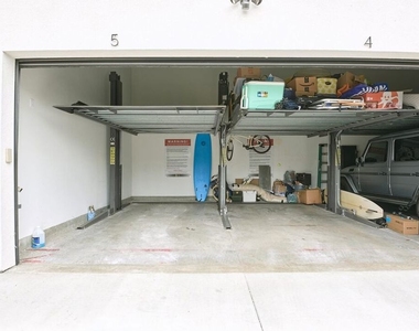 11785 Gateway Boulevard - Photo Thumbnail 19