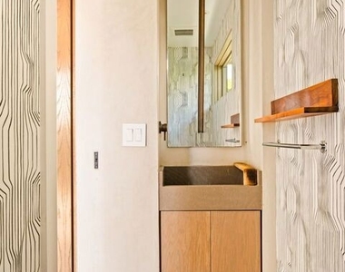 3108 Yale Avenue - Photo Thumbnail 4
