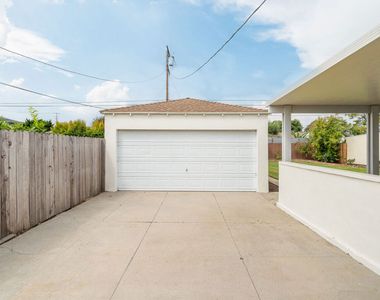 7869 Croydon Avenue - Photo Thumbnail 11