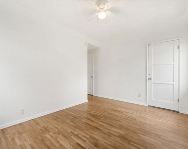 7869 Croydon Avenue - Photo Thumbnail 7