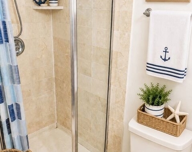 4265 Marina City Drive - Photo Thumbnail 8