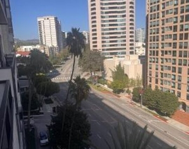 10535 Wilshire Boulevard - Photo Thumbnail 3