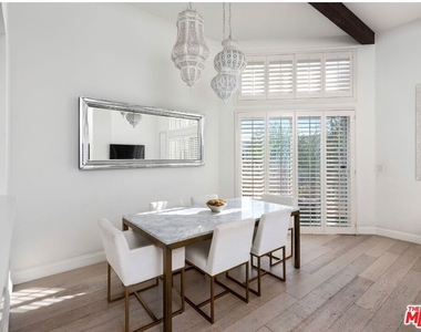 320 S Willaman Drive - Photo Thumbnail 10
