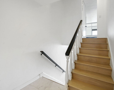 6 Voyage Street - Photo Thumbnail 10