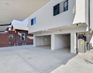 1424 Pleasant Avenue - Photo Thumbnail 33