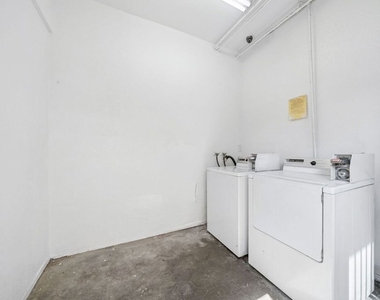 158 N Normandie Avenue - Photo Thumbnail 20