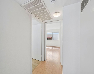 158 N Normandie Avenue - Photo Thumbnail 13