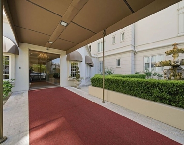 1424 N Crescent Heights Boulevard - Photo Thumbnail 1