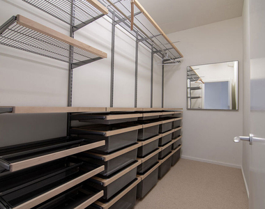 1155 S Grand Avenue - Photo Thumbnail 9