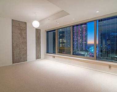 1155 S Grand Avenue - Photo Thumbnail 6