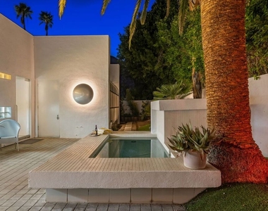 520 W Via Lola - Photo Thumbnail 37