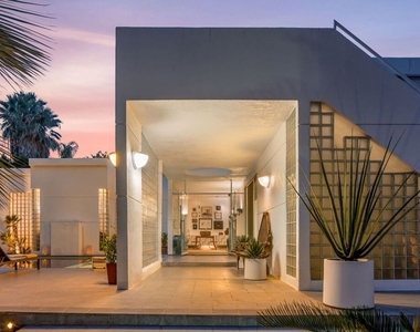 520 W Via Lola - Photo Thumbnail 34