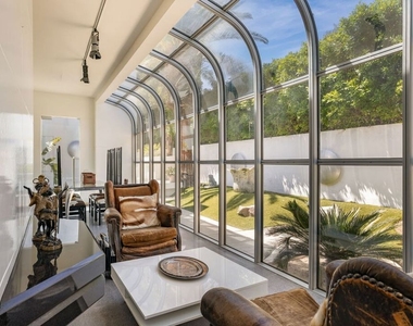 520 W Via Lola - Photo Thumbnail 17