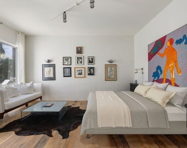 520 W Via Lola - Photo Thumbnail 29