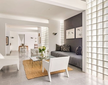 520 W Via Lola - Photo Thumbnail 8