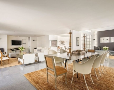 520 W Via Lola - Photo Thumbnail 12
