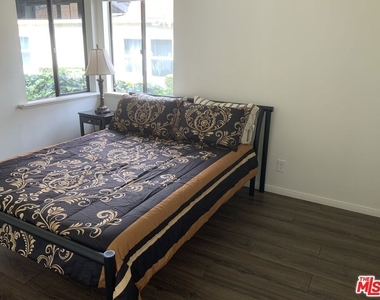 4803 Topanga Canyon Boulevard - Photo Thumbnail 6